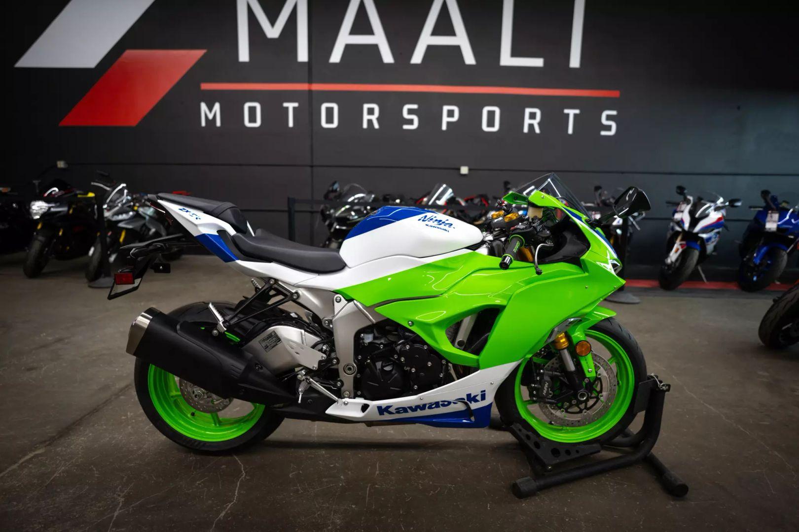 アボカド 2024 Kawasaki Ninja® ZX™-6R 40th Anniversary Edition ABS