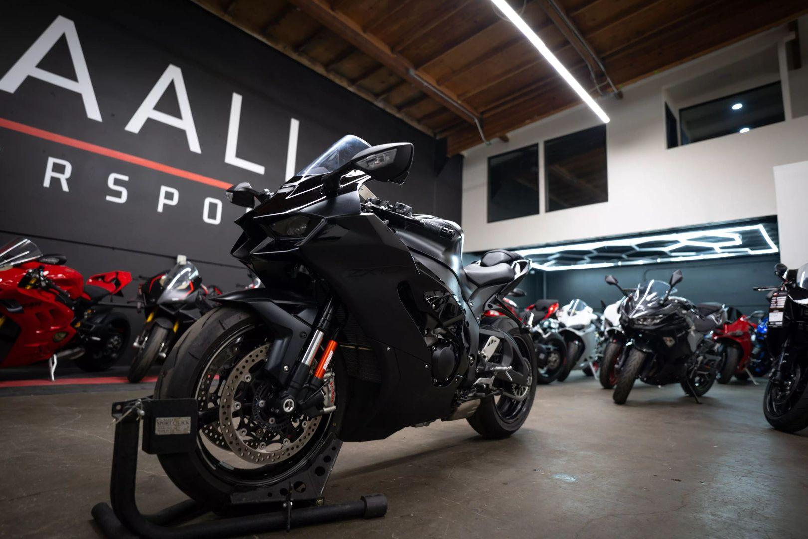 Used 2025 Kawasaki ZX1002MSFAL Ninja ZX-10R For Sale (Sold