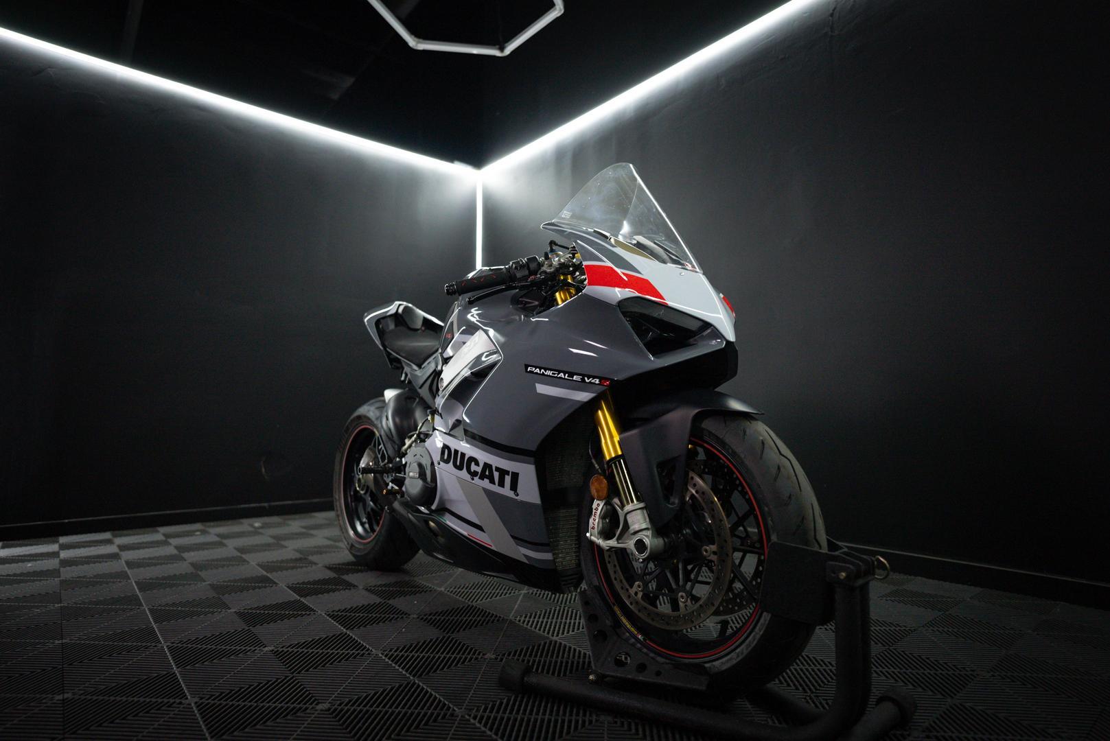 Panigale v4s 2018 hotsell
